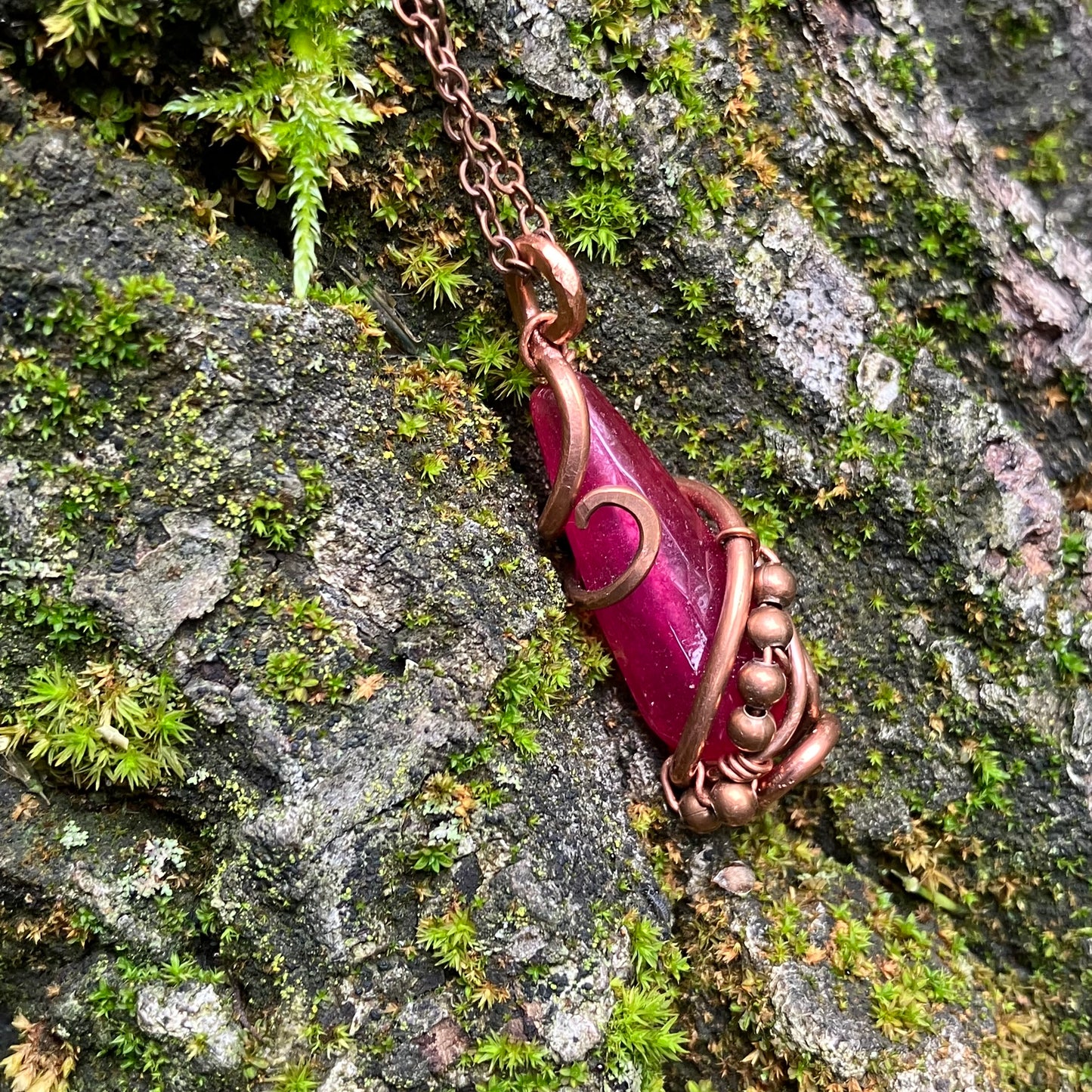 Copper pink jade necklace