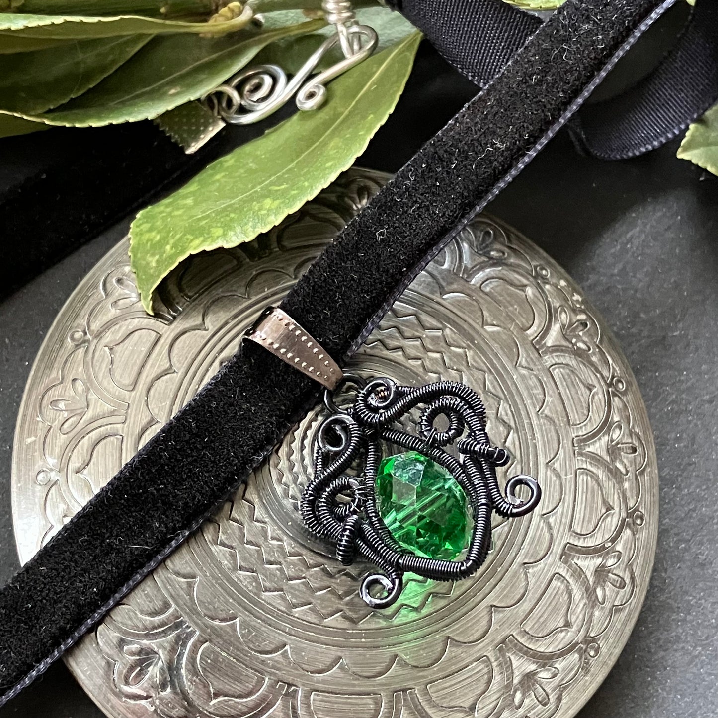 FREEDOM black green choker