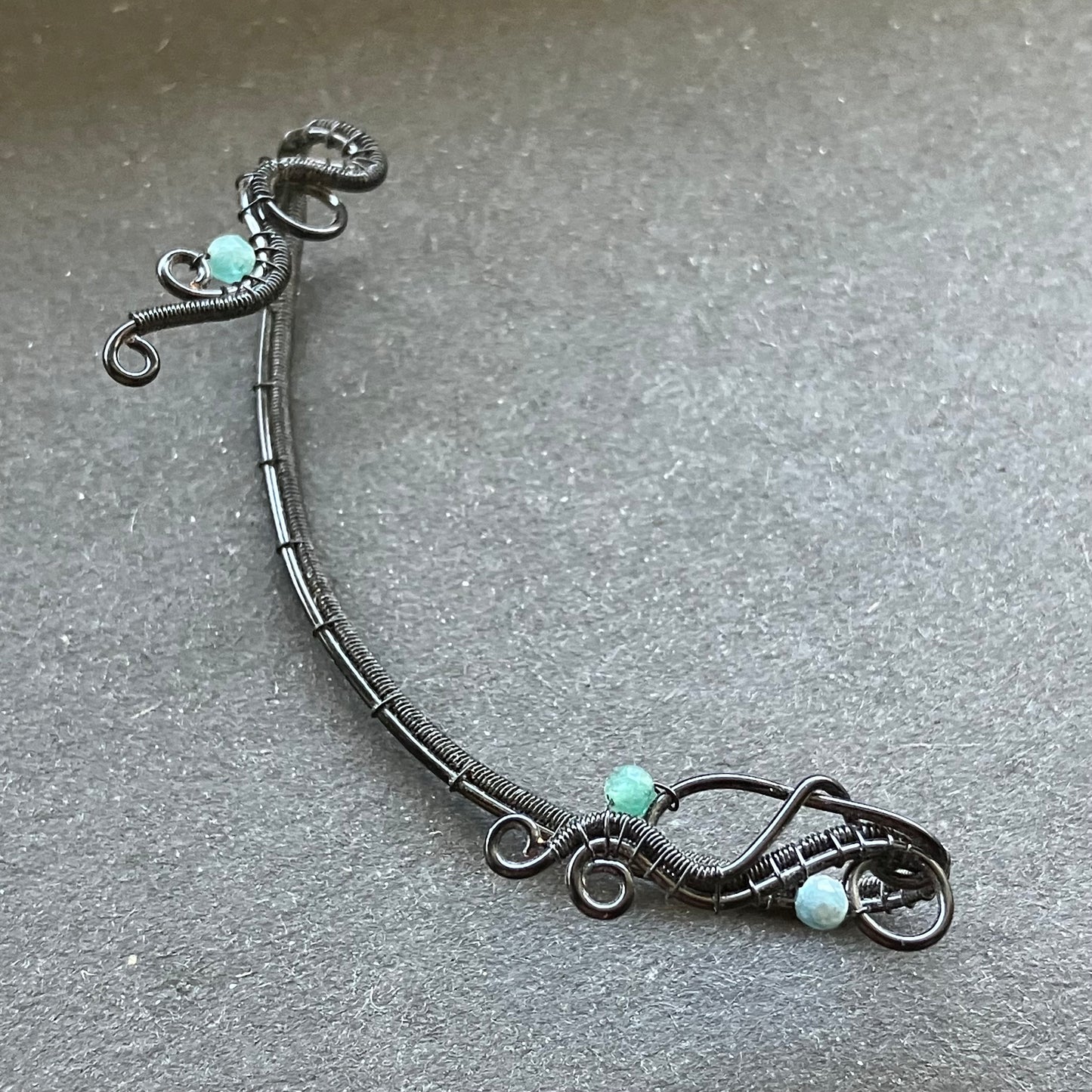 Magic Garden black turmaline ear wrap
