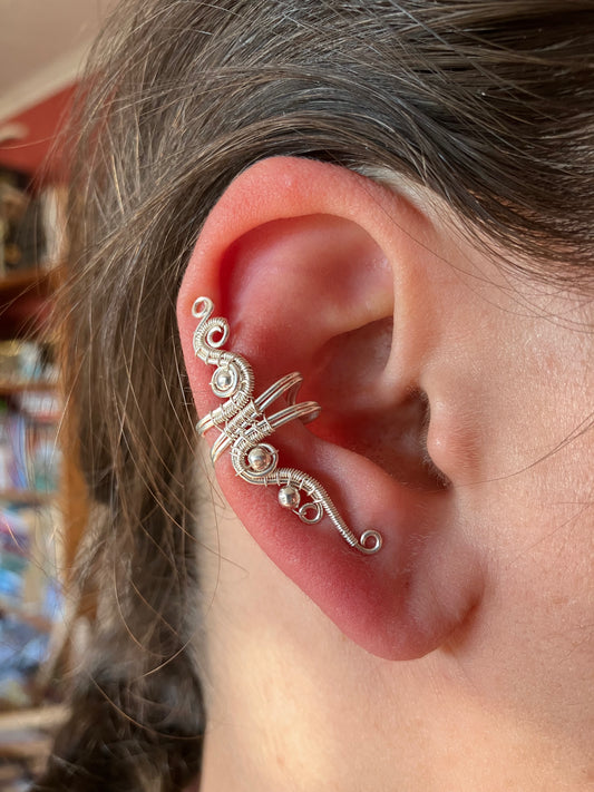 BASICS - long silver plated ear cuff