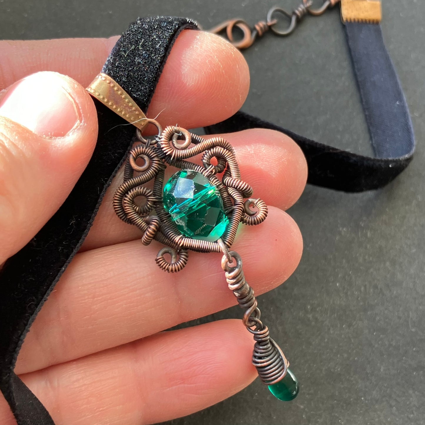 FREEDOM copper and emerald green choker
