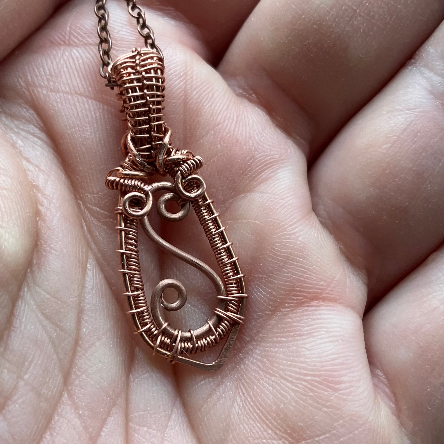 BASICS - copper spear necklace