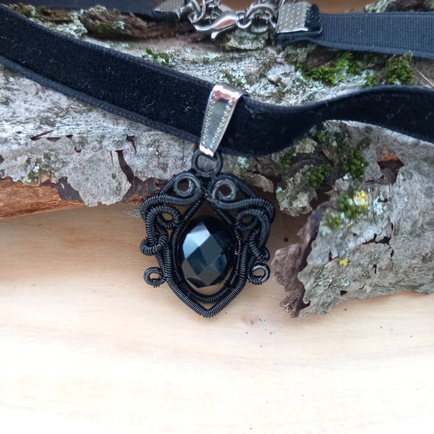 PHOENIX black choker
