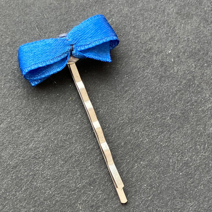 Bow hair pin
