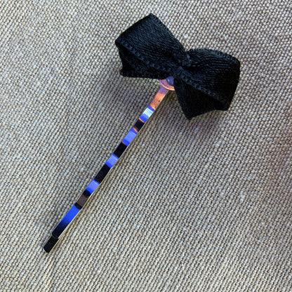 Bow hair pin