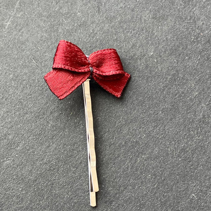 Bow hair pin