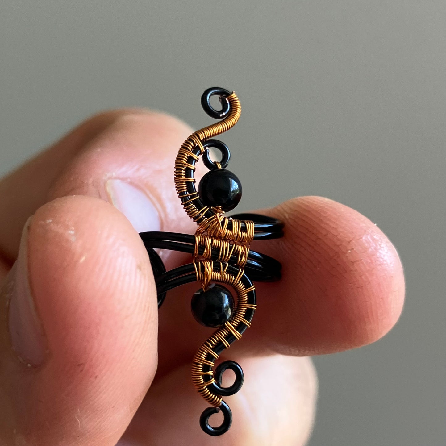 PHOENIX black and copper ear cuff with onyx