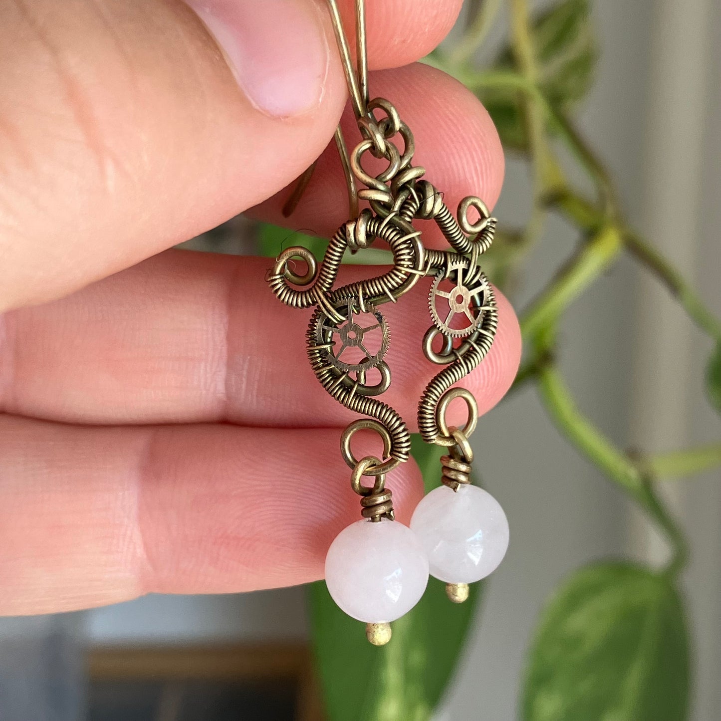VENUS PRINCESS steampunk rose quartz earrings