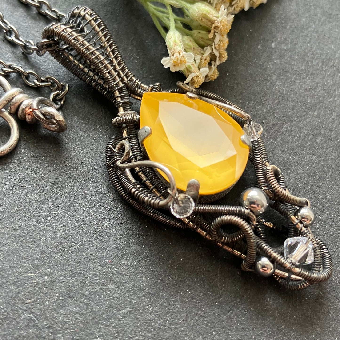 LUX yellow necklace