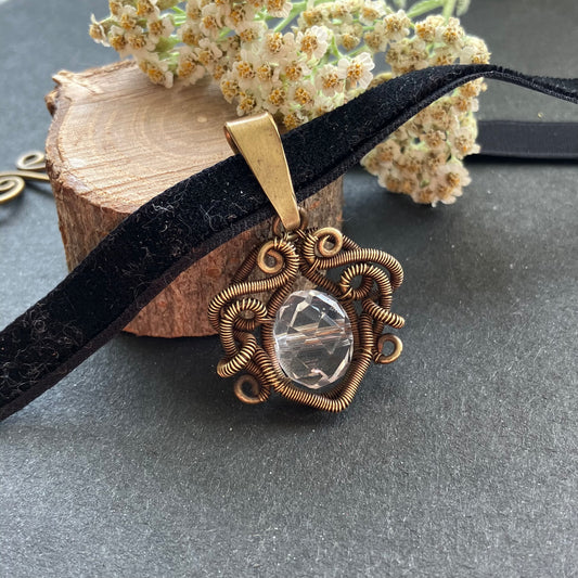 LUX choker necklace