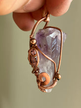 Load image into Gallery viewer, Copper pendant with rough amethyst
