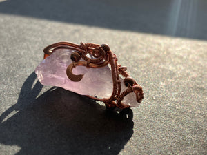 Copper pendant with rough amethyst