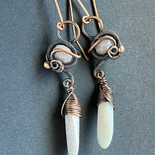 Load image into Gallery viewer, WILDFLOWER copper light purple long earrings
