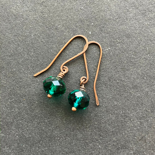 Short copper and green earrings