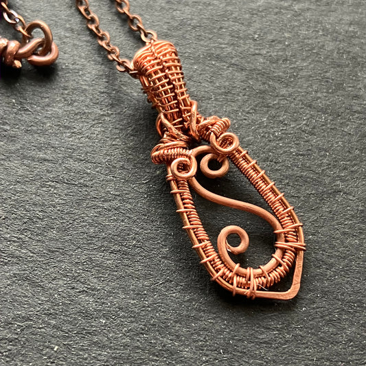 BASICS - copper spear necklace