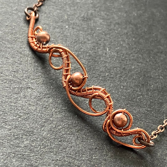 BASICS - copper wide pendant necklace