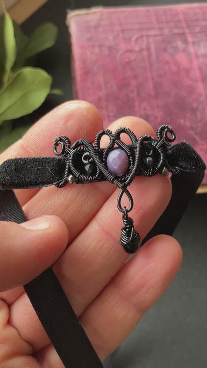 Black and purple choker