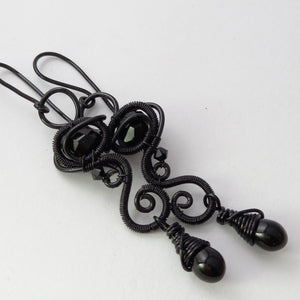 PHOENIX black earrings